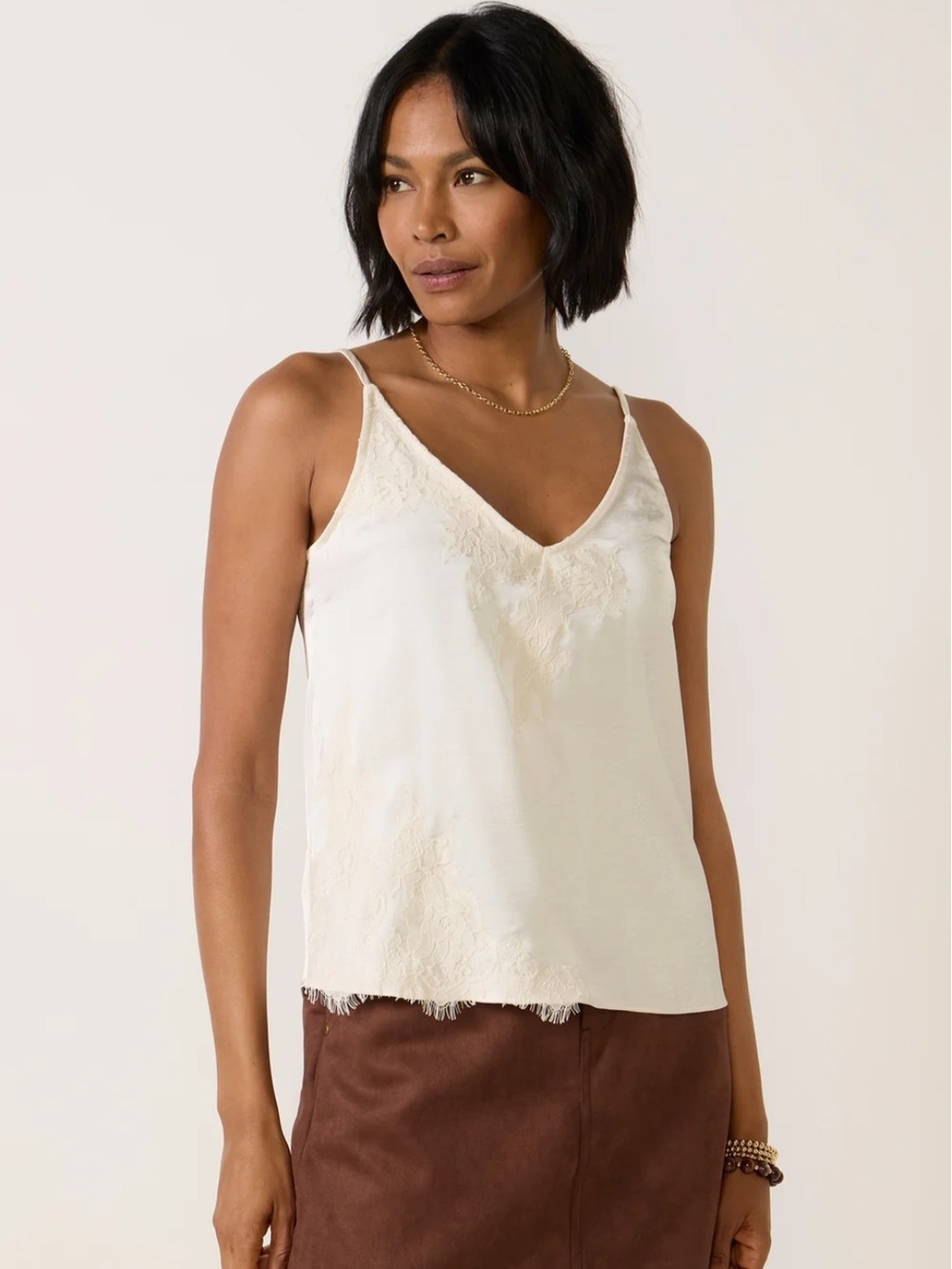 Evereve Monroe Satin Ivory V-Neck Lace-Trim Camisole Small NWT